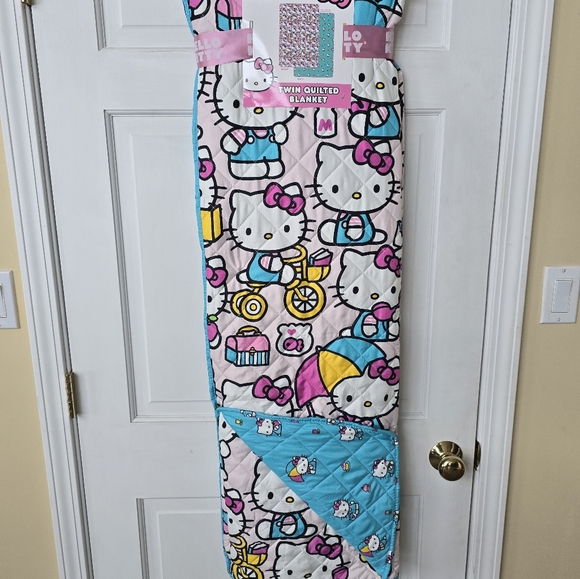 Sanrio Hello Kitty Pink 2sided TWIN Quilted Blanket60” x 90” NEW